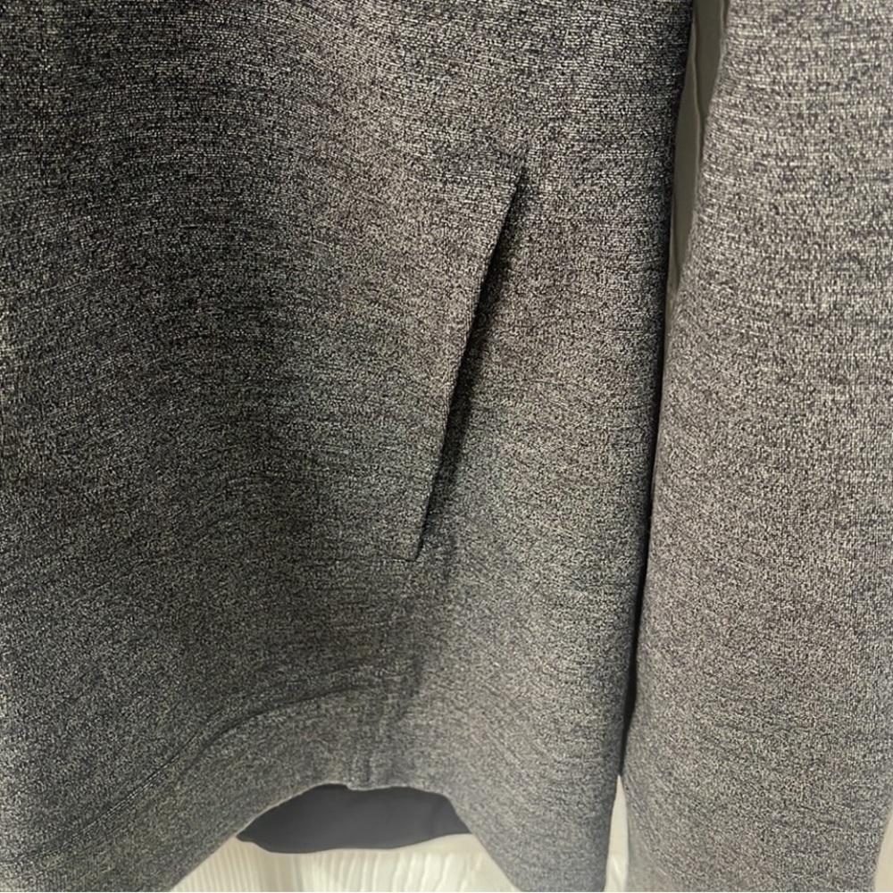 Lululemon City Trek Jacket in Heathered Black Size 4 - Picture 5 of 9